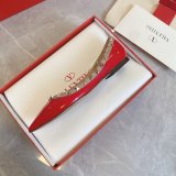 We sale a kind of brands replica shoes as Valentino replica shoes
