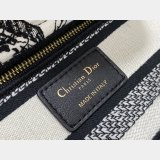 The Fashion Designer Christian Dior 17cm Bags For Sale