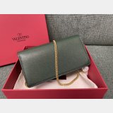 TOP Valentino Garavani Grained Calfskin Clutch