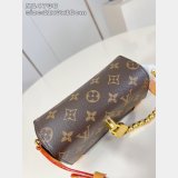 Louis Vuitton M14738 Replica Steamer Wearable Wallet Bag
