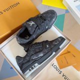 Top Quality LV Knockoff Shoes Trainer Sneaker Wholesale