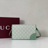 Gucci Designer GG Emblem Zip Around Wallet 819122