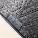 Louis Vuitton 7 Star Discovery Bumbag Taurillon Leather in Black