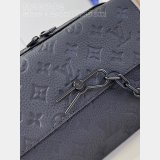 Steamer Messenger 1:1 Mirror LV Taurillon Men M23742 Black Bags