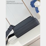 Louis Vuitton Boarding Messenger Mens M15265 Perfect Bag