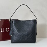 Gucci GG Emblem Medium Shoulder 847452 Bag