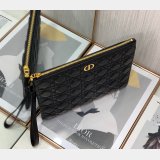 Where to buy Faux Dior Clutch Copy Bags 2022 Black Wholesale Cheap Replica Sunglasses 