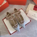 Shop Cheap Valentino Fake flat bottom two straps Shoes