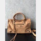 Women Le CityBag in Camel Suede Handbag