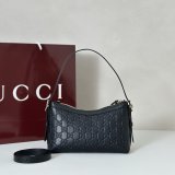 Gucci GG Emblem Small Shoulder Best 847450 Bag