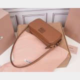 Top Miumiu Leather pouch 5NE024