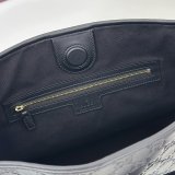 Gucci GG Emblem 848881 Small Shoulder Bag