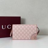 Gucci Designer GG Emblem Zip Around Wallet 819122