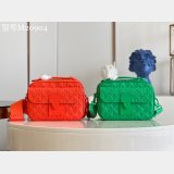 UK Louis Vuitton Replica M20904 S Lock Messenger Bags