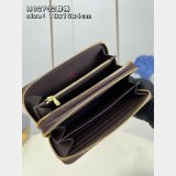 Wholesale Cheap Replica Sunglasses  Louis Vuitton M62732 Fake Leather Designer Wallet
