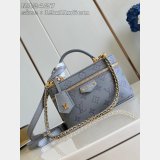 UK Louis Vuitton Replica Vanity Chain Pouch Fashion M12427 Bag